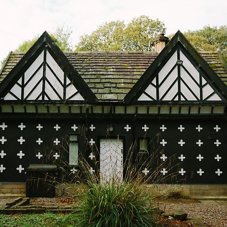 The Gatehouse At Samlesbury Hall Exteriör bild